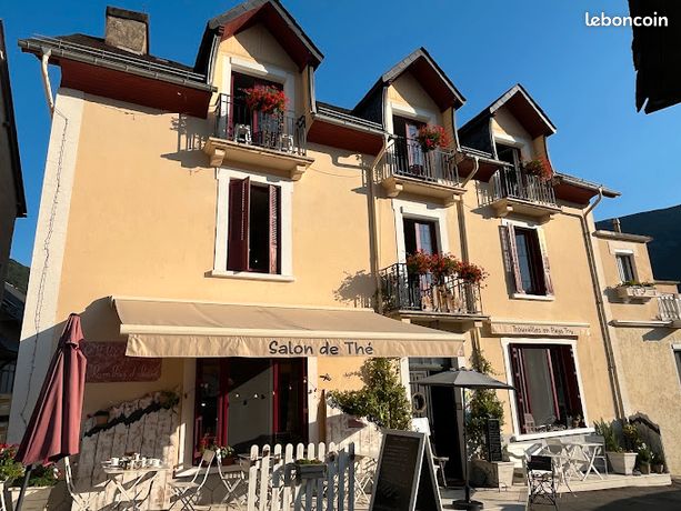 Grande maison de famille au cœur d'un petit village très calme près de Luz St Sauveur
