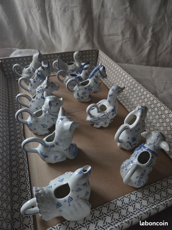 Petits pichets à lait/crème en porcelaine (image 3)