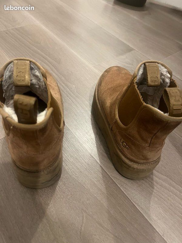 Ugg (image 1)
