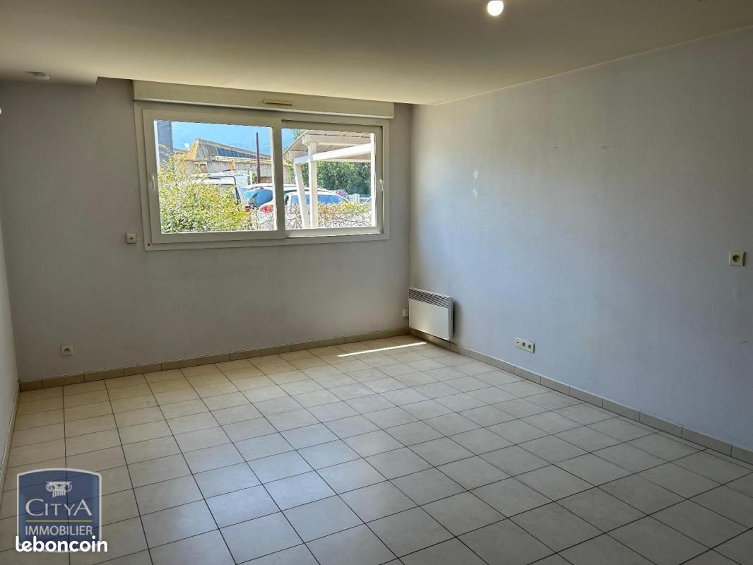 Appartement 1 pièce 27 m² · à Eybens · 27 m² · 440 €/mois