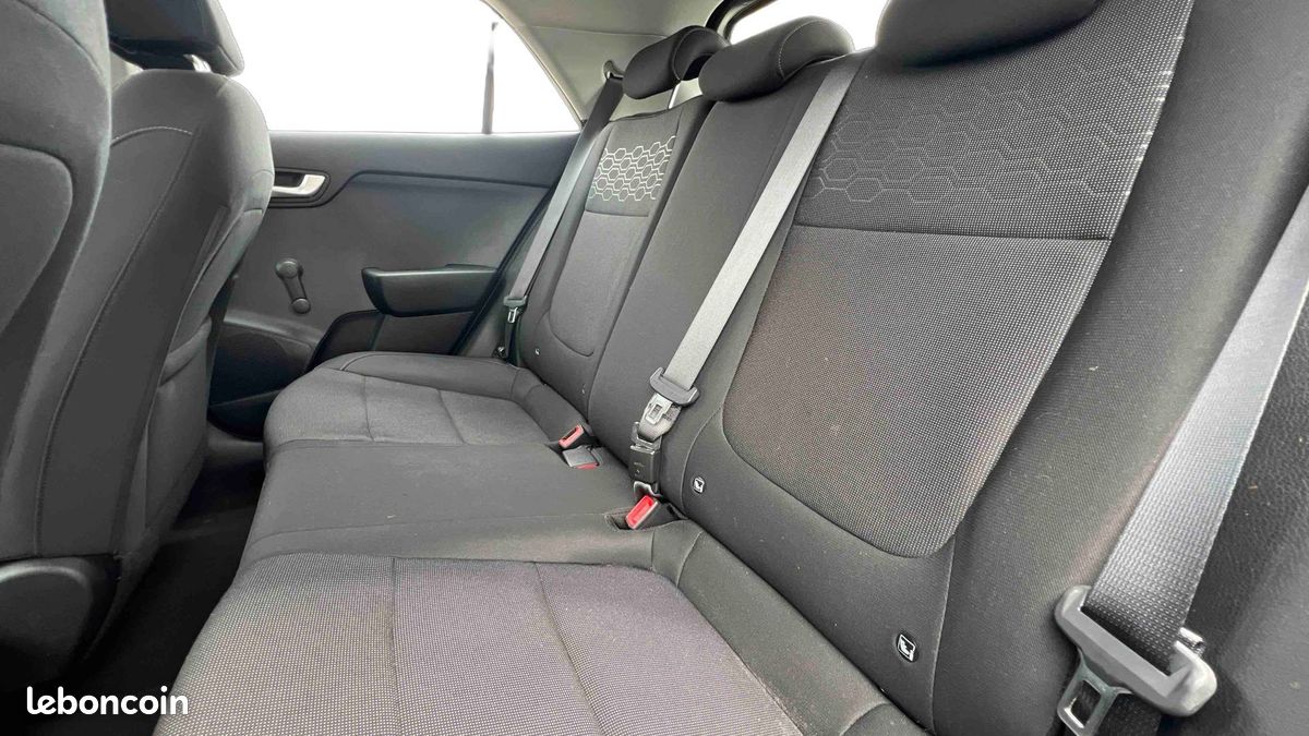 KIA Rio 1.0L T-GDi 100 ch ISG Urban Edition (image 21)