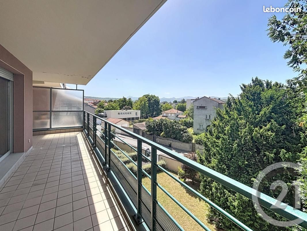 Appartement 4 pièces 91 m² · à Riom · 91 m² · 275 000 €
