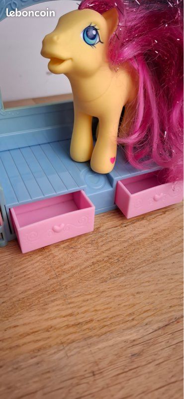 VINTAGE 2000's My Little Pony Lot. (10) Total