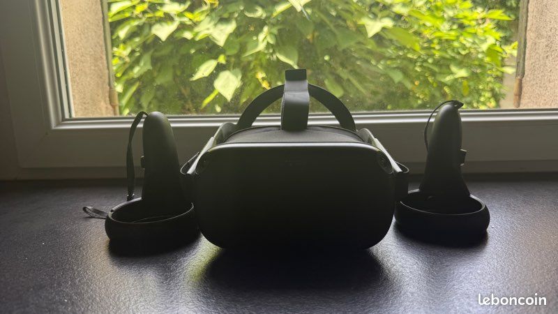 Oculus Quest 1 (image 2)