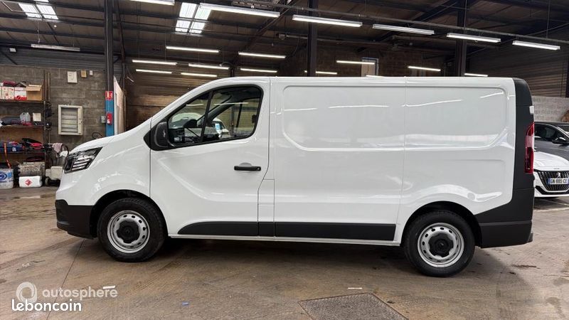 Renault Trafic Véhicule utilitaire ou Société L1H1 3T 2.0 Blue dCi 130ch Confort (image 8)