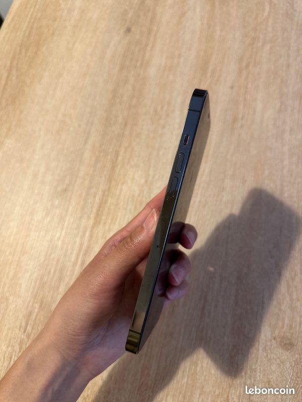Iphone 12promax (image 3)
