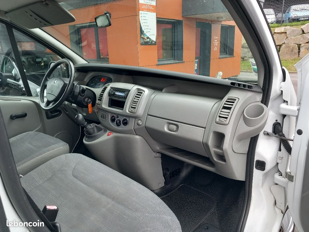 Renault Trafic L1H1 1000 kg - 2.0 dCi 90 Privilège (image 7)