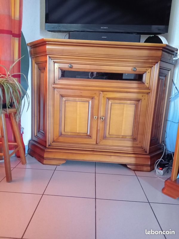 Meuble d'angle en Merisier (image 1)