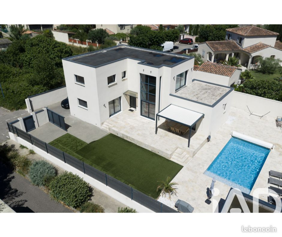 Maison 6 pièces 185 m² · à Monteux · 185 m² · 686 000 €