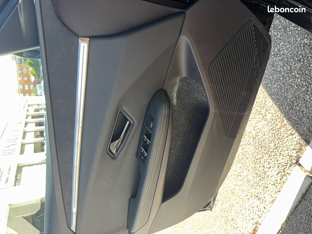 RENAULT Scenic E-Tech électrique 220 ch grande autonomie Techno Iconic (image 11)