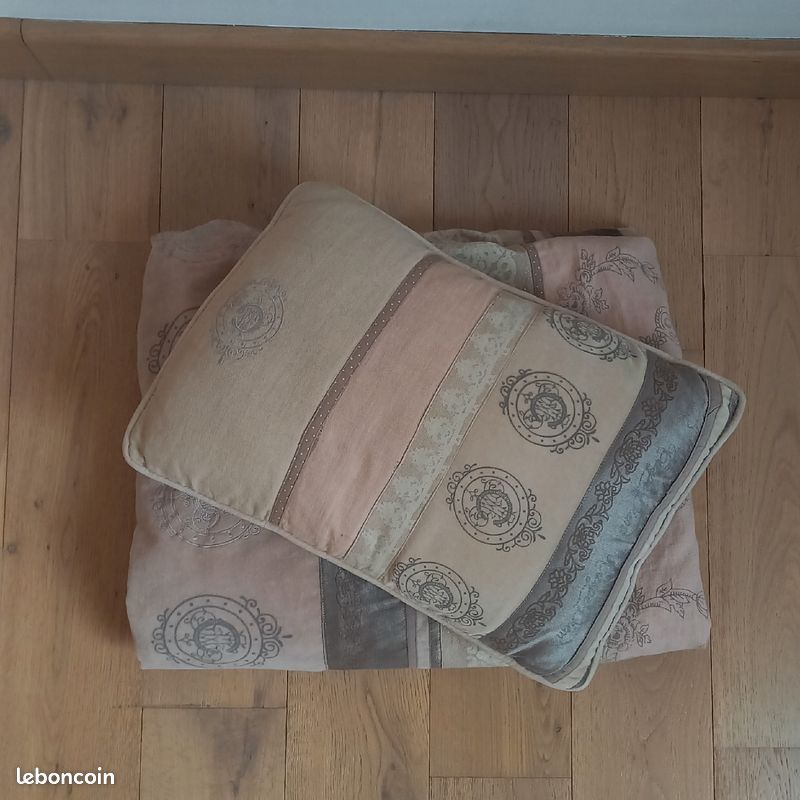 Plaid et coussin beige/rose maison du monde (image 1)