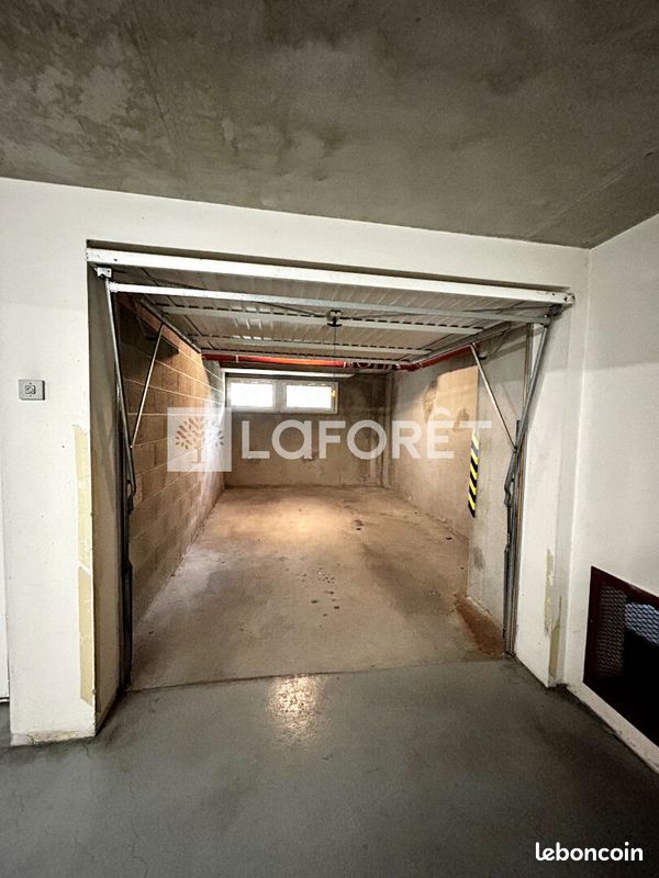 Parking 15 m² · à Strasbourg · 15 m² · 122 €/mois