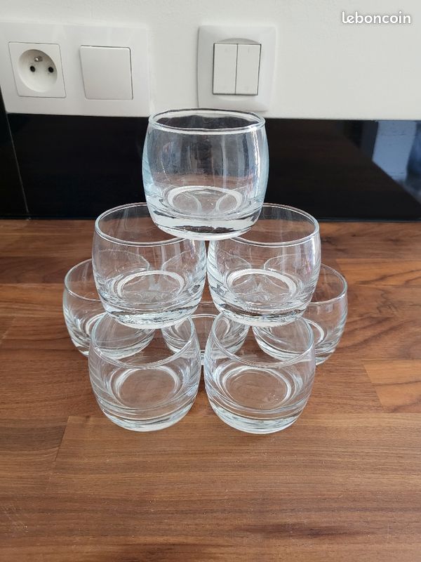 Lot de 8 verrines pour apéritif ou dessert (image 1)