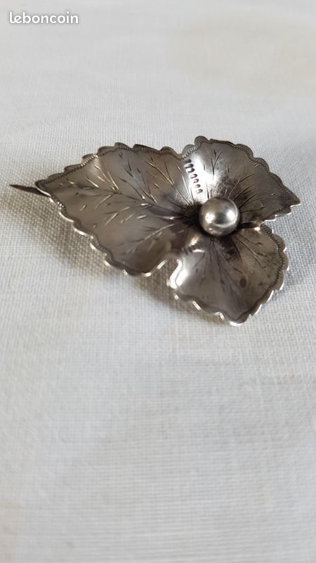 Broche Feuille Ajourée En Argent Massif 925 Avec Marcassite - Vintage, Occasion (manque 2 Pierres)
