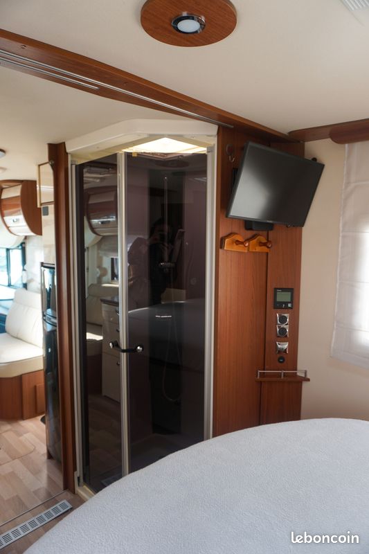 Camping-car intégral AUTOSTAR Passion I730 2019 - Lit central + pavillon - 130 CV (image 6)