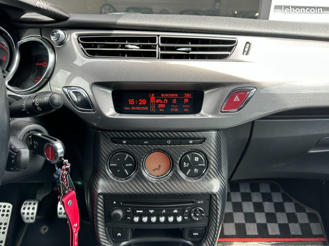 CITROEN DS3 Racing 1.6 THP 202 Ch Echapp sport + Radar de recul (image 9)