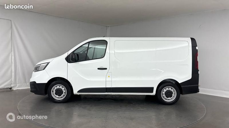 Renault Trafic Véhicule utilitaire ou Société L1H1 3T 2.0 Blue dCi 130ch Confort E6E (image 8)