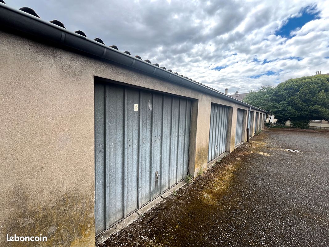 Parking/box hagondange · 80 €/mois