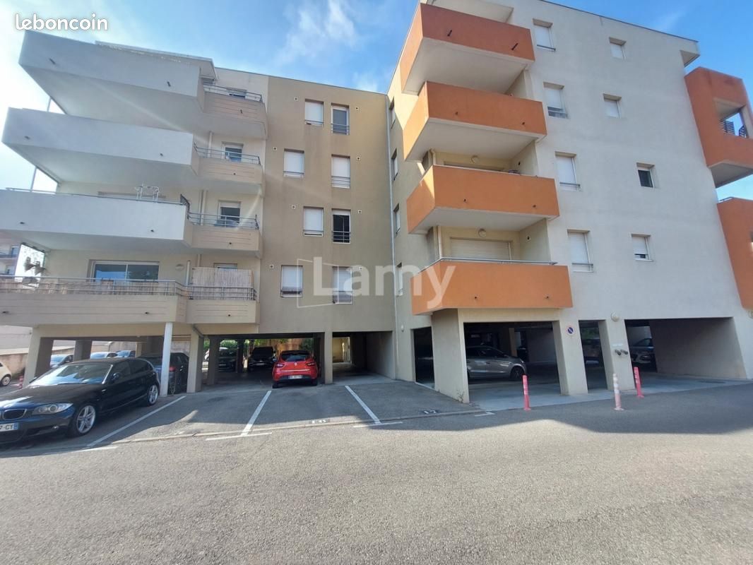 Appartement 2 pièces 32 m² · à Nîmes · 32 m² · 502 €