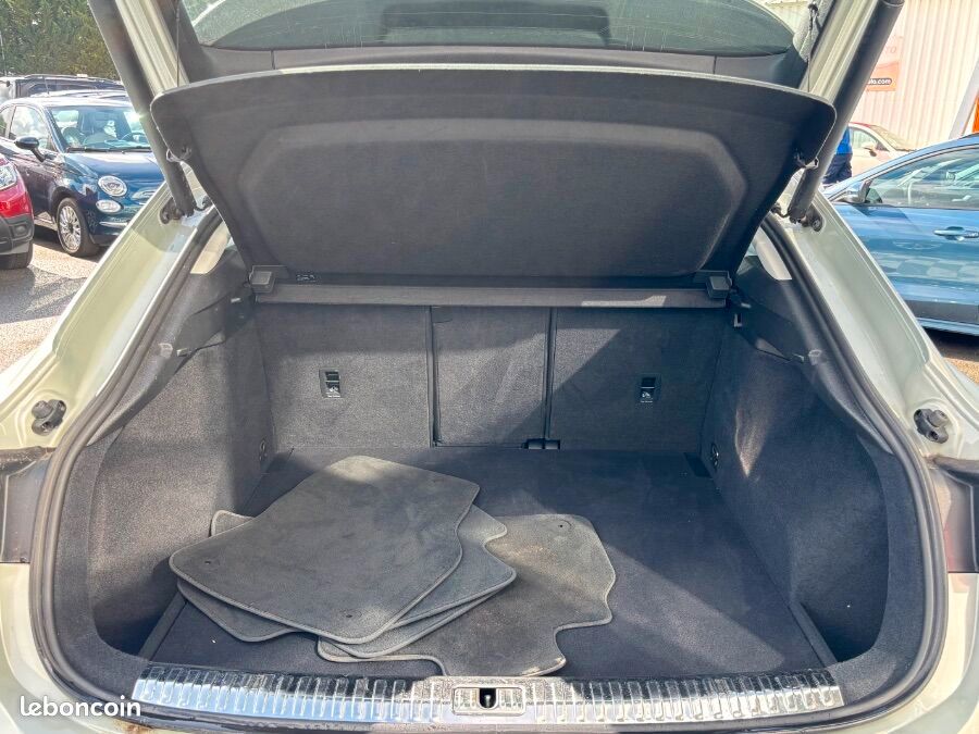 Audi Q3 Sportback 35 TFSI 150 2WD S tronic 7 S line Ext. Hayon EL. Camera (image 17)