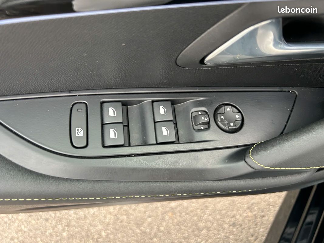 Peugeot 208 II 156ch (e-) GT PRIME - Carplay - Entretien Ok - Très bon état - (image 35)