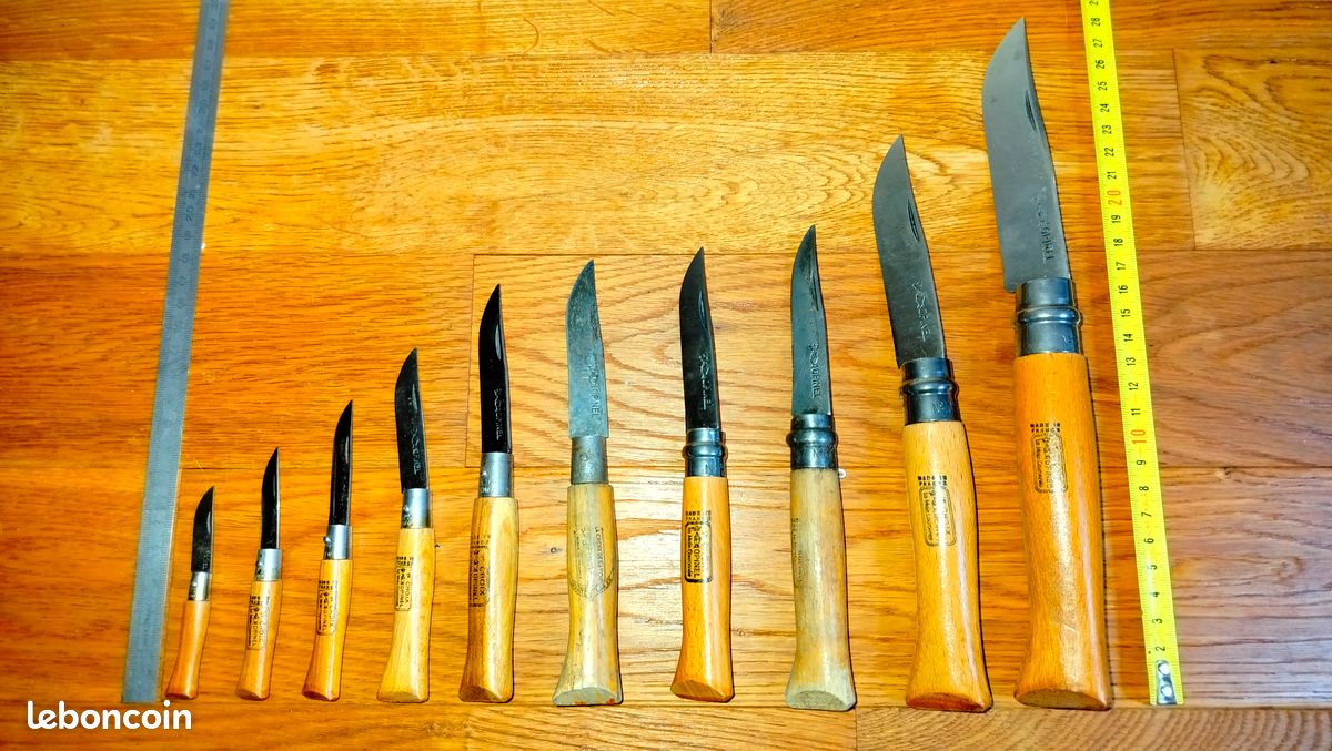 Lot de couteau divers ( léopard, suisse , Opinel , chasse ) - Couteaux