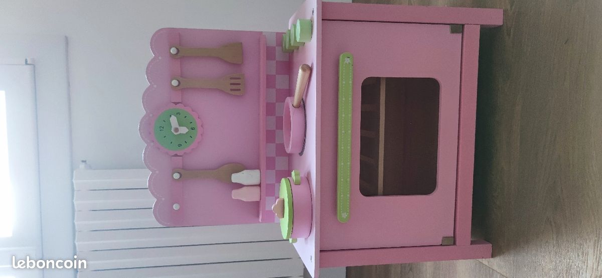 Jouet cuisine en bois avec accessoires (image 1)
