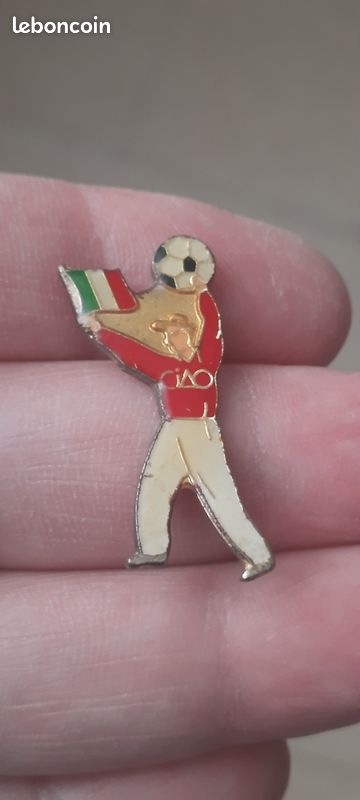 Broche Mascotte Coupe Du Monde Football Italie 90 Collection