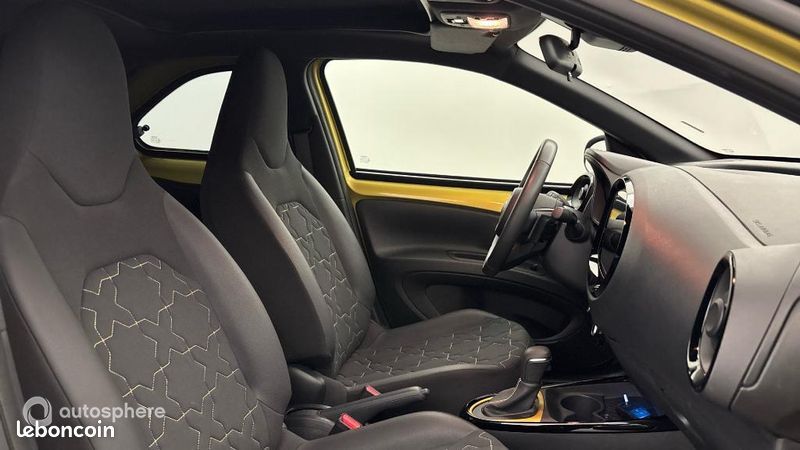 Toyota Aygo X 1.0 VVT-i 72ch Air Collection S-CVT MY23 (image 15)