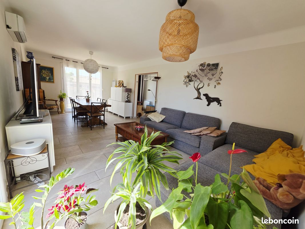 Maison 5 pièces 115 m² · à Saint-Martin-de-Crau · 115 m² · 375 000 €