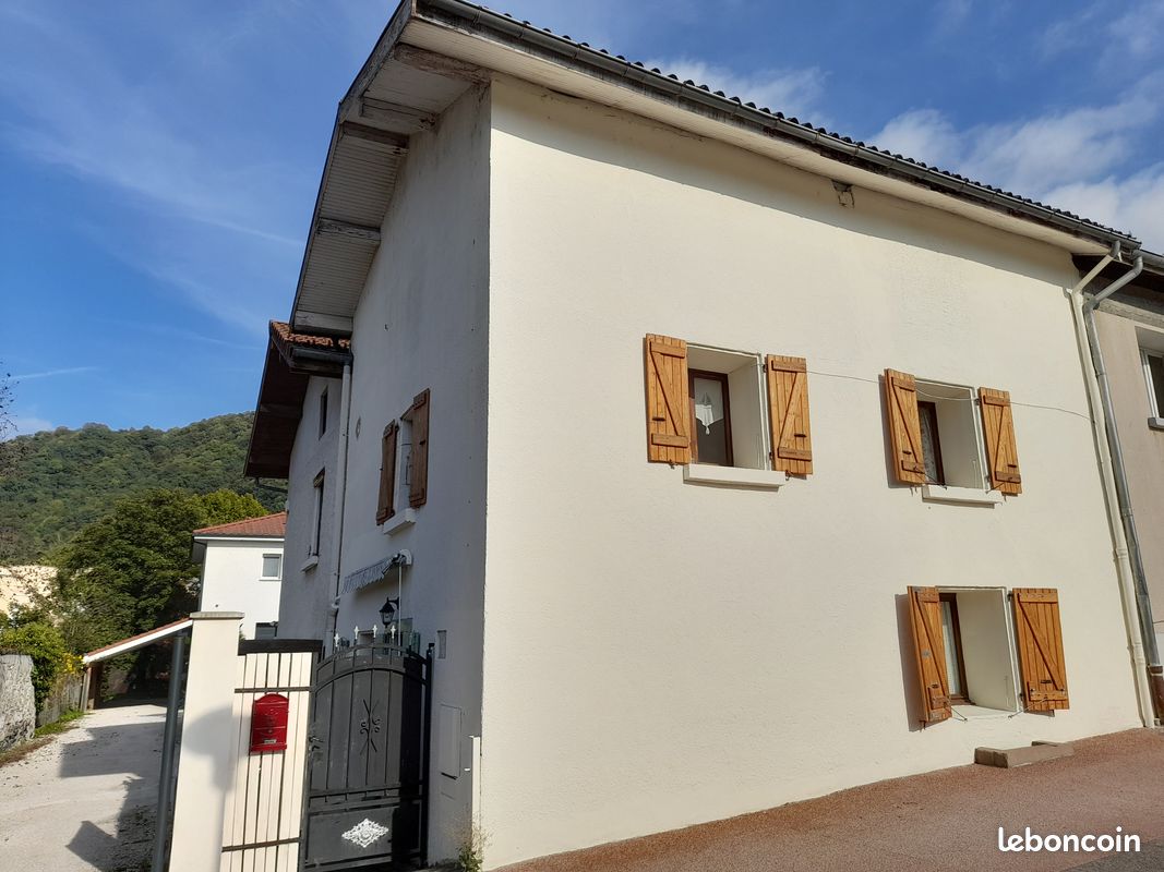 Maison 4 pièces 90 m² · à Poisat · 90 m² · 198 000 €