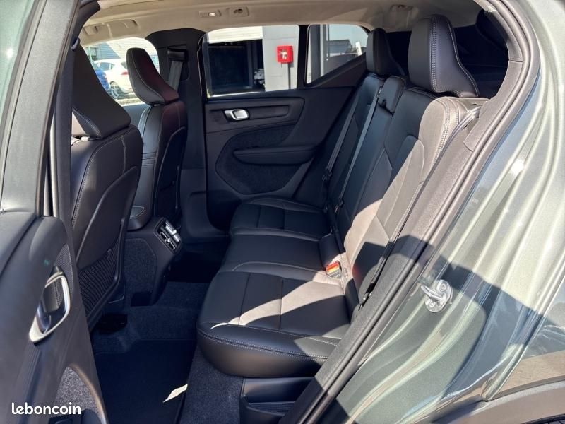 Volvo XC40 B3 163ch Plus DCT 7 (image 10)