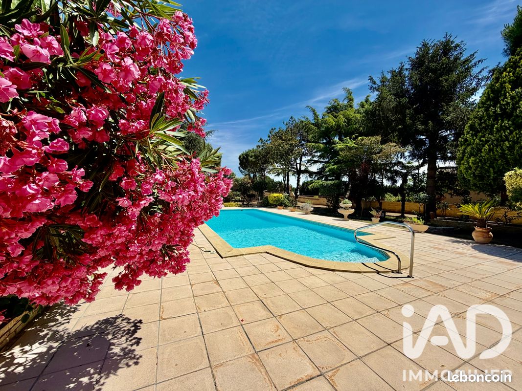 Maison 8 pièces 182 m² · à Pennautier · 182 m² · 349 900 €