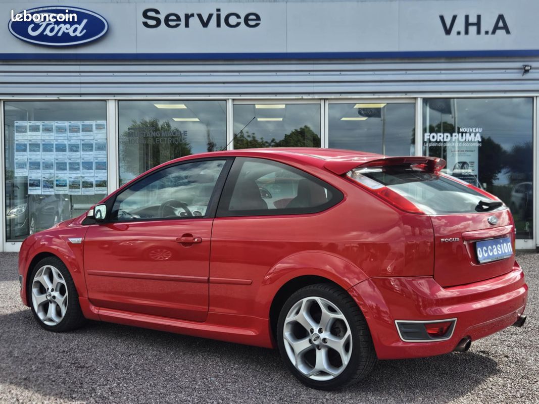 Ford focus st 2.5 225ch (image 2)