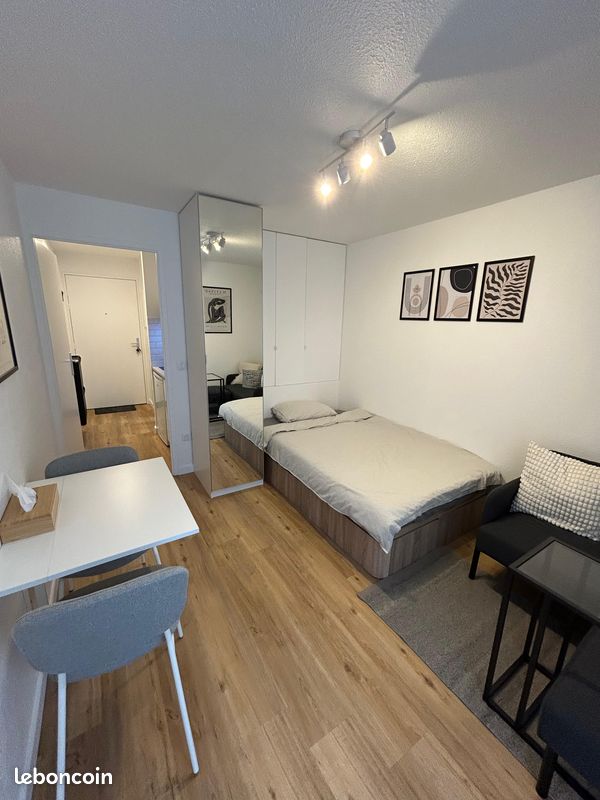 Appartement 1 pièce 18 m² · à Courbevoie · 18 m² · 1 100 €