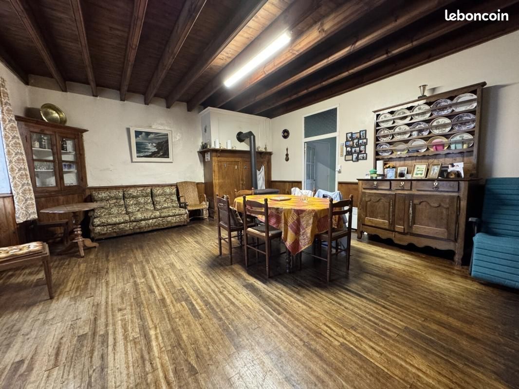 Maison 6 pièces 47 m² · à Férel · 47 m² · 260 000 €
