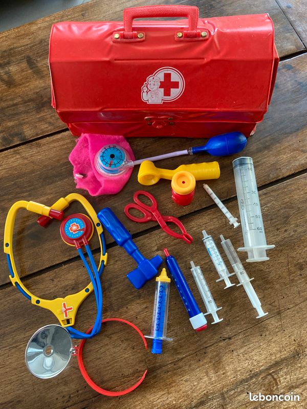 JEU Valisette Infirmière (docteur ou vétérinaire) jouer et faire semblant (image 1)