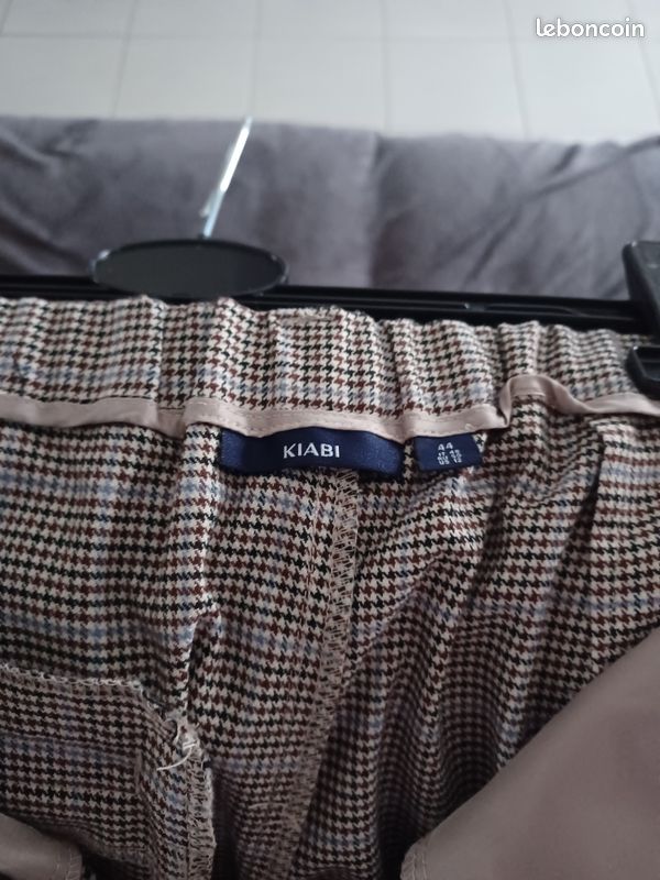 Pantalon Noir Kiabi Taille 44 Femme - Viscose - Occasion En Très Bon état - Style Décontracté