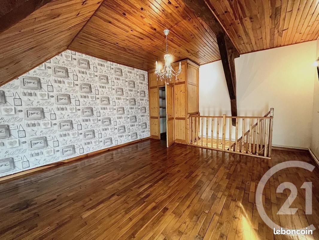 Maison 4 pièces 114 m² - Châtellerault 86100 (image principale 0)