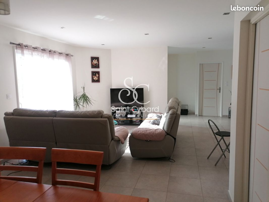 Pavillon 4 pièces 121 m² - Gond-Pontouvre 16160 (image principale 5)