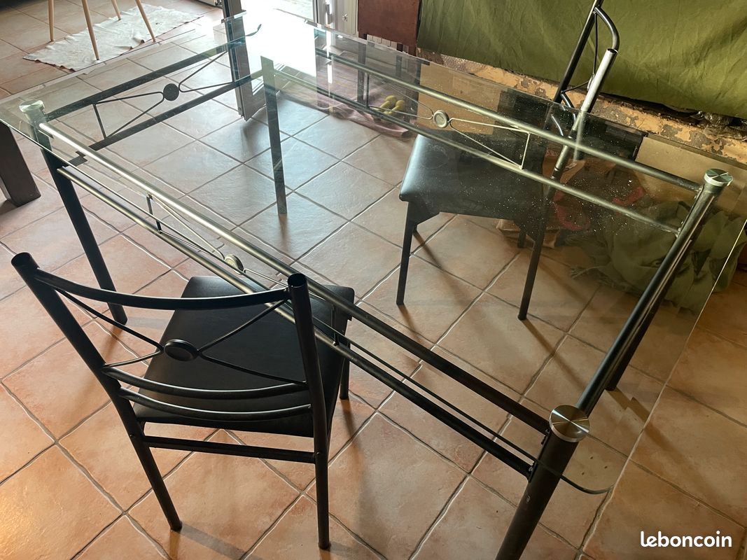Table en verre URGENT (3 chaises offertes) 150X90X75 => 55 euros (image 3)