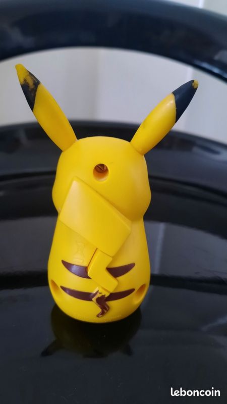 Figurine PIKACHU (image 3)