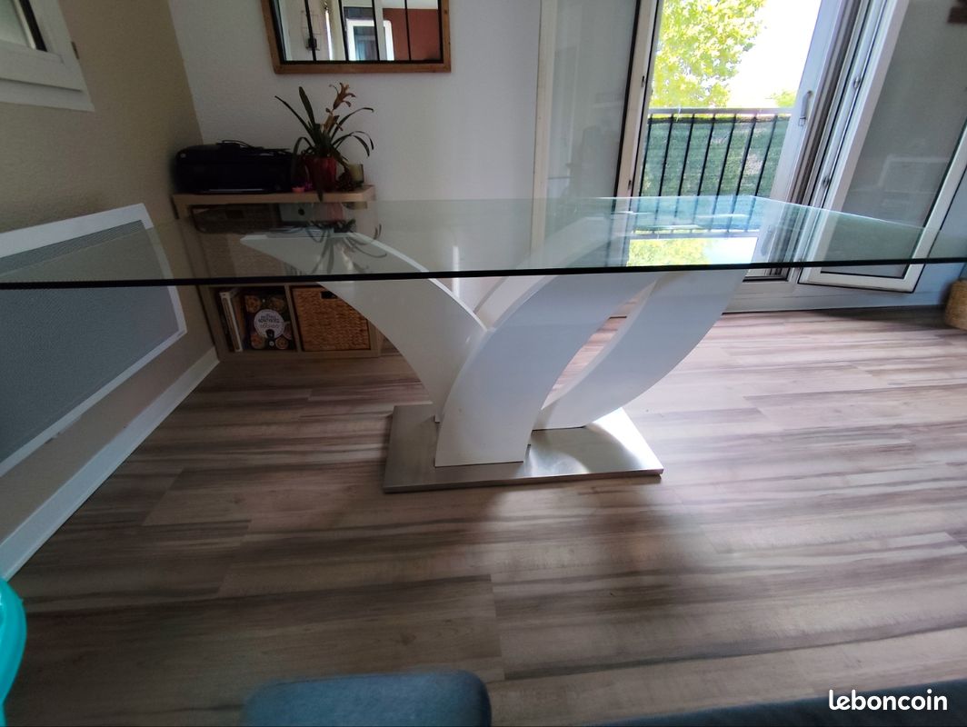 Table en verre (image 5)