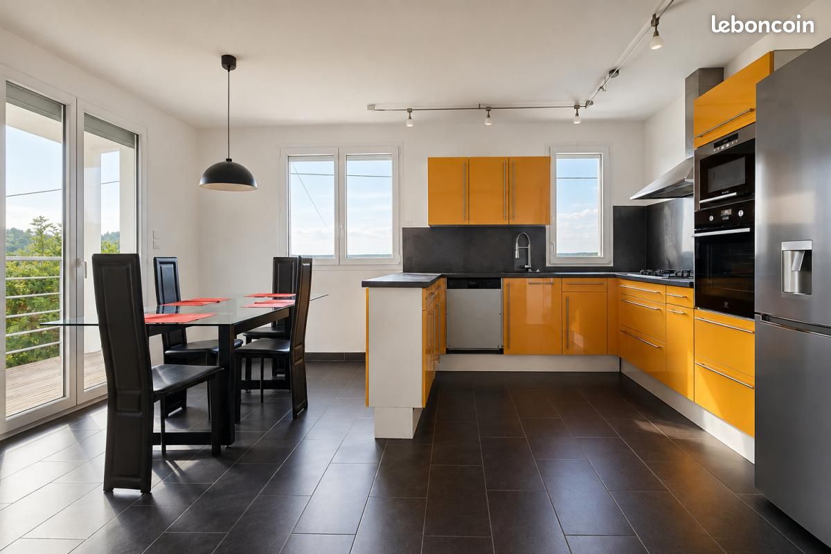 Maison 6 pièces 117 m² · à Morre · 117 m² · 395 000 €