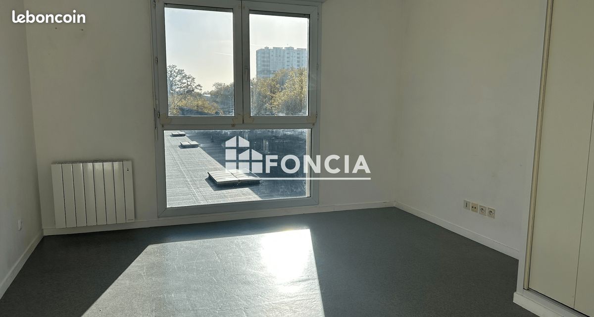 Appartement 1 pièce 18 m² · à Orléans · 18 m² · 360 €/mois