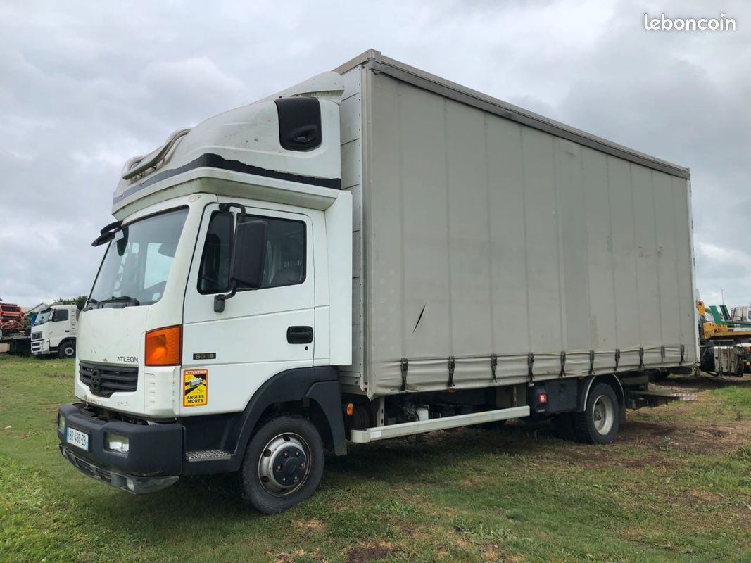 Nissan Atléon 190 cv Taut Liner 7,5 T 4x2 (image 1)