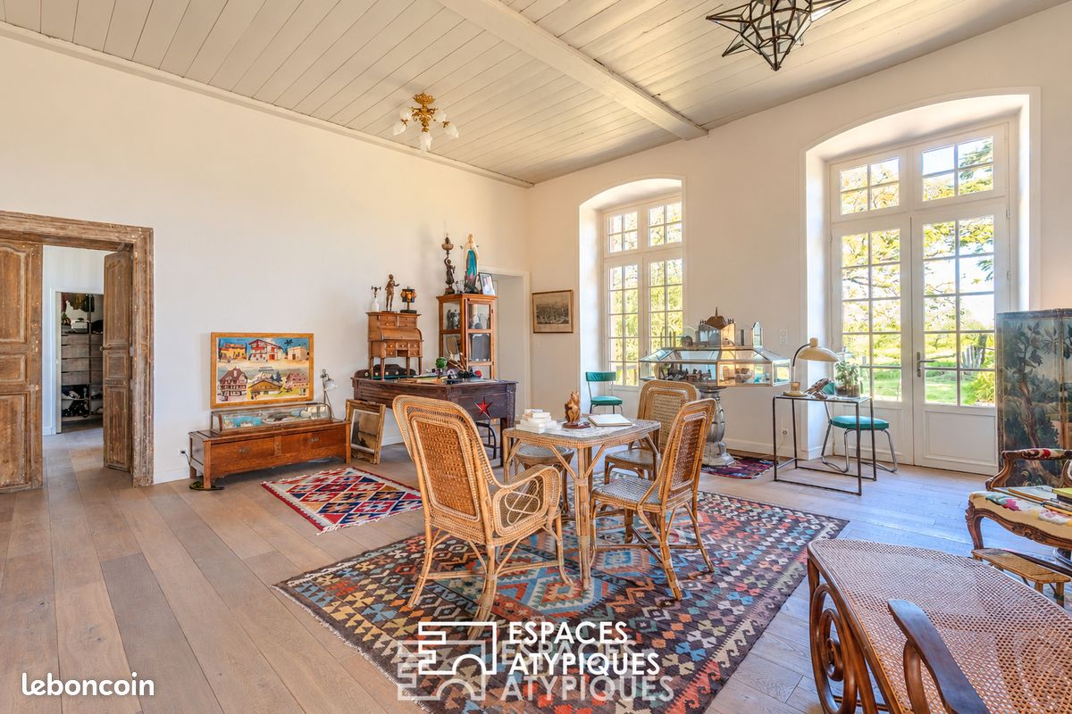 Maison 9 pièces 320 m² · à Saint-Père-en-Retz · 320 m² · 779 000 €