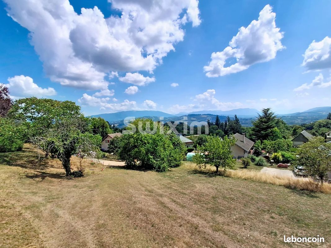Terrain 1015 m² · à Saint-Eusèbe · 1 015 m² · 180 000 €
