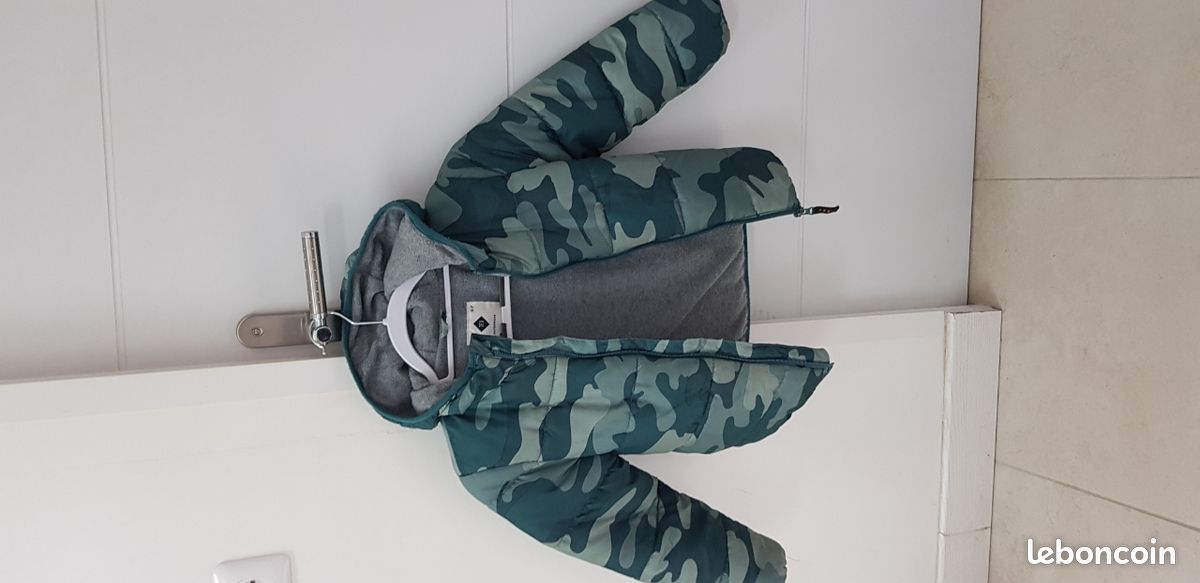 Manteau Léger Pour Garçon - Taille 6-7 Ans - Occasion En Très Bon état