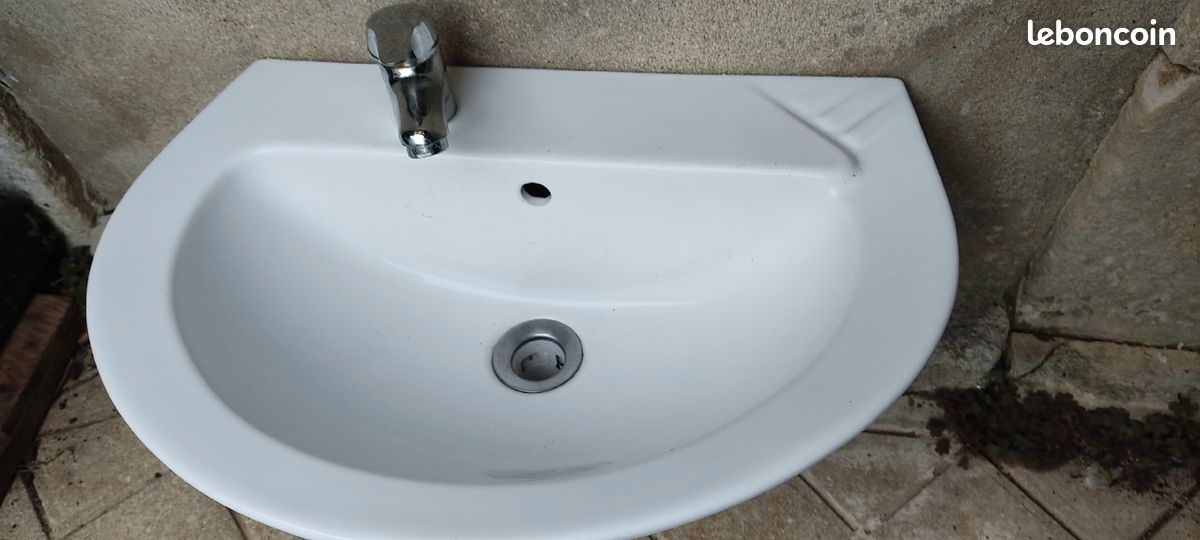 Lavabo auto portant (image 3)